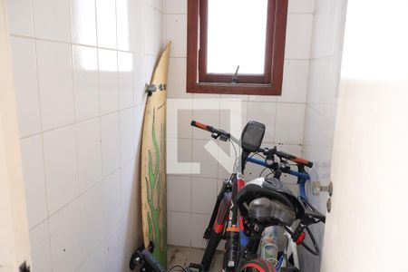 Casa à venda com 167m², 3 quartos e 3 vagasBanheiro de serviço