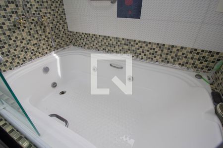 Apartamento à venda com 156m², 3 quartos e 3 vagasBanheiro da Suíte