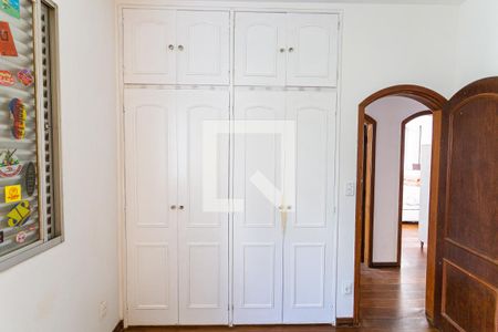 Apartamento à venda com 145m², 4 quartos e 2 vagas Apartamento à venda com 145m², 4 quartos e 2 vagasArmário do Quarto 3