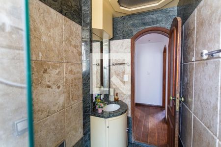 Apartamento à venda com 145m², 4 quartos e 2 vagas Apartamento à venda com 145m², 4 quartos e 2 vagasBanheiro Social