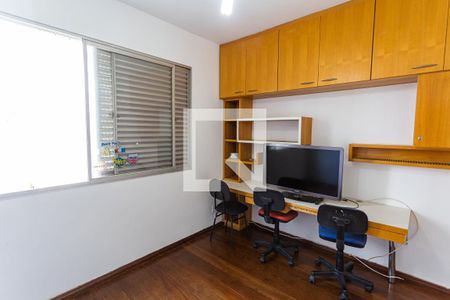 Apartamento à venda com 145m², 4 quartos e 2 vagas Apartamento à venda com 145m², 4 quartos e 2 vagasQuarto 2