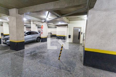 Apartamento à venda com 145m², 4 quartos e 2 vagas Apartamento à venda com 145m², 4 quartos e 2 vagasGaragem