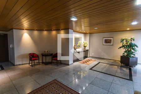 Apartamento à venda com 145m², 4 quartos e 2 vagas Apartamento à venda com 145m², 4 quartos e 2 vagasHall de Entrada