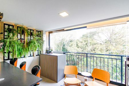 Apartamento à venda com 83m², 2 quartos e 2 vagas Apartamento à venda com 83m², 2 quartos e 2 vagasVaranda