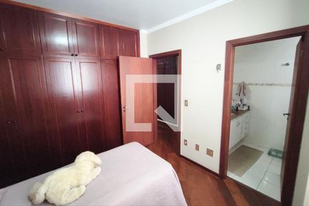 Apartamento à venda com 256m², 4 quartos e 3 vagasQuarto suíte 1