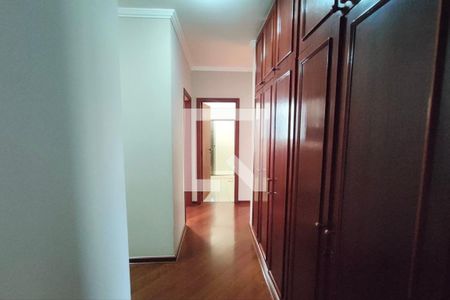 Apartamento à venda com 256m², 4 quartos e 3 vagasCorredor