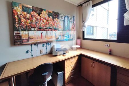 Apartamento à venda com 256m², 4 quartos e 3 vagasEscritório