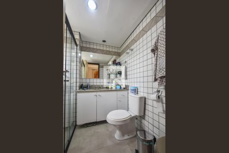Apartamento à venda com 152m², 4 quartos e 3 vagasBanheiro Suíte 01