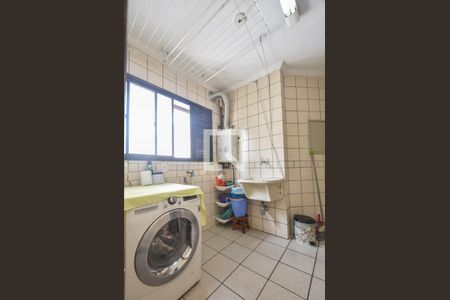 Apartamento à venda com 152m², 4 quartos e 3 vagasLavanderia