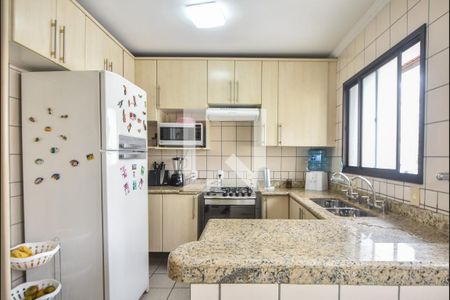 Apartamento à venda com 152m², 4 quartos e 3 vagasCozinha