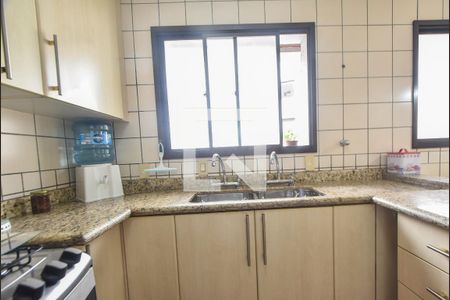 Apartamento à venda com 152m², 4 quartos e 3 vagasCozinha