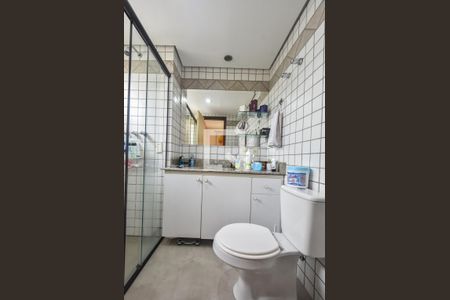 Apartamento à venda com 152m², 4 quartos e 3 vagasBanheiro Suíte 01