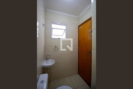 Casa de condomínio à venda com 63m², 2 quartos e 1 vaga Casa de condomínio à venda com 63m², 2 quartos e 1 vagaBanheiro da Suíte 2