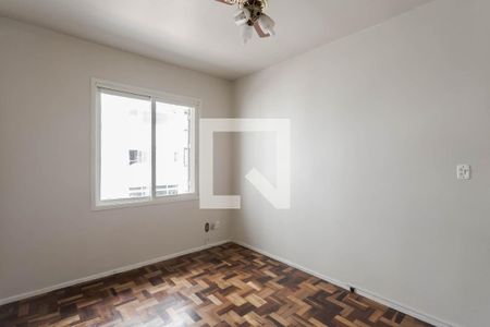 Sala de apartamento para alugar com 2 quartos, 78m² em Santa Maria Goretti, Porto Alegre
