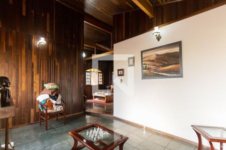 Sala de casa à venda com 5 quartos, 300m² em Interlagos, São Paulo