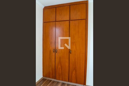 Apartamento para alugar com 55m², 2 quartos e 1 vaga Apartamento para alugar com 55m², 2 quartos e 1 vagaQuarto 2 - Armários