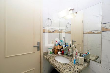 Casa à venda com 159m², 3 quartos e 3 vagasBanheiro da Suíte