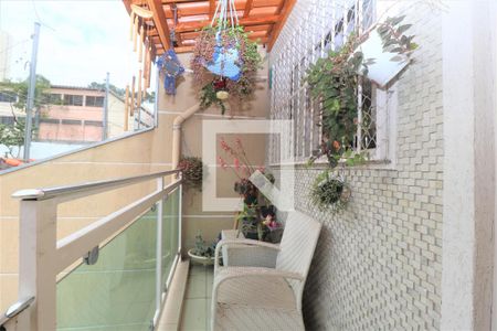 Casa à venda com 159m², 3 quartos e 3 vagasTerraço