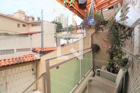 Casa à venda com 159m², 3 quartos e 3 vagasTerraço