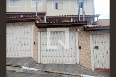 Casa à venda com 159m², 3 quartos e 3 vagas Casa à venda com 159m², 3 quartos e 3 vagasFachada