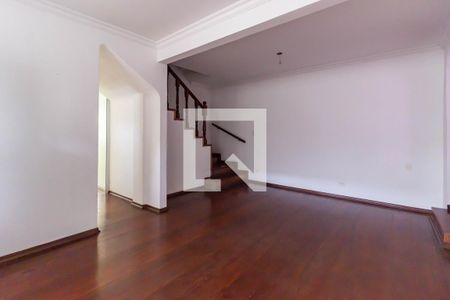 Sala de casa à venda com 4 quartos, 250m² em Conjunto Residencial Butanta, São Paulo