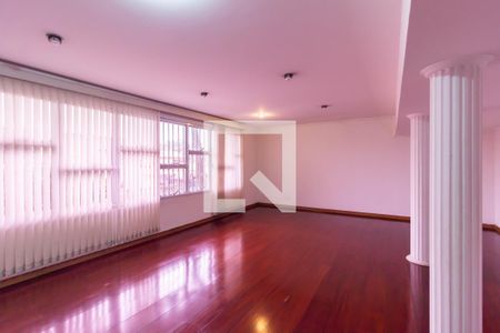 Sala de casa à venda com 4 quartos, 250m² em Conjunto Residencial Butanta, São Paulo