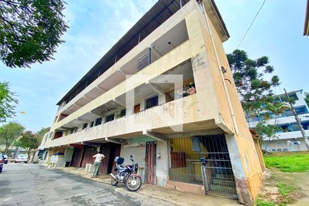 Apartamento à venda com 75m², 2 quartos e 1 vaga Apartamento à venda com 75m², 2 quartos e 1 vagaFachada