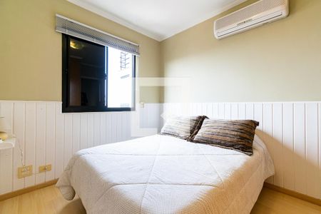 Apartamento à venda com 209m², 3 quartos e 5 vagas Apartamento à venda com 209m², 3 quartos e 5 vagasQuarto 2