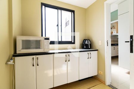 Apartamento à venda com 209m², 3 quartos e 5 vagas Apartamento à venda com 209m², 3 quartos e 5 vagasÁrea de Serviço