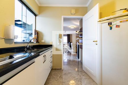 Apartamento à venda com 209m², 3 quartos e 5 vagas Apartamento à venda com 209m², 3 quartos e 5 vagasCozinha 2