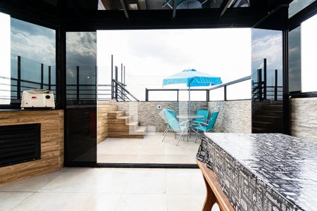 Apartamento à venda com 209m², 3 quartos e 5 vagas Apartamento à venda com 209m², 3 quartos e 5 vagasÁrea Gourmet