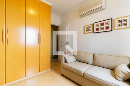Apartamento à venda com 209m², 3 quartos e 5 vagas Apartamento à venda com 209m², 3 quartos e 5 vagasQuarto 3