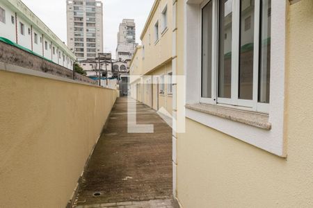 Casa de condomínio à venda com 105m², 2 quartos e 3 vagasCorredor