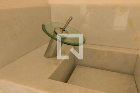 Casa de condomínio à venda com 105m², 2 quartos e 3 vagasLavabo