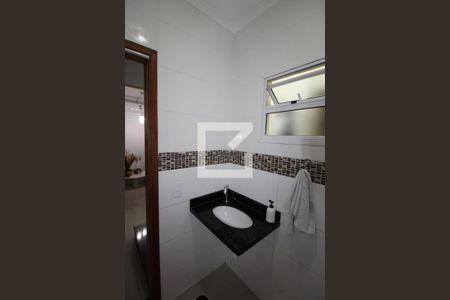 Casa à venda com 165m², 3 quartos e 2 vagasLavabo