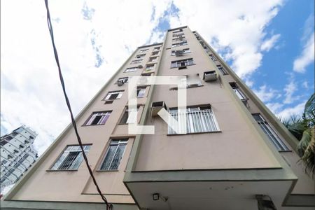 Apartamento à venda com 61m², 2 quartos e sem vaga Apartamento à venda com 61m², 2 quartos e sem vagaFachada