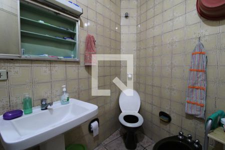 Casa à venda com 178m², 3 quartos e 1 vagaBanheiro