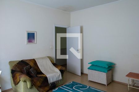 Casa à venda com 500m², 3 quartos e 3 vagas Casa à venda com 500m², 3 quartos e 3 vagasQuarto 2