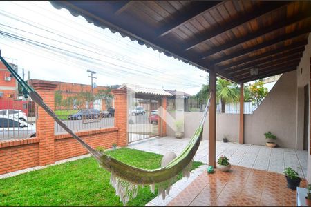 Casa à venda com 150m², 2 quartos e 2 vagasPátio