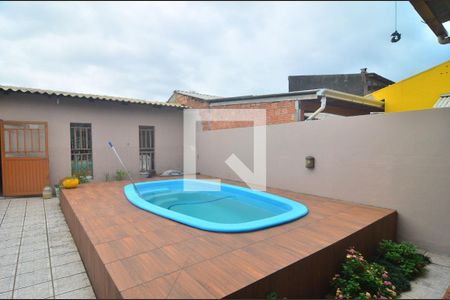 Casa à venda com 150m², 2 quartos e 2 vagasPátio