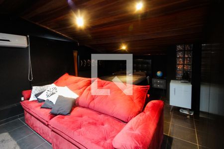 Casa à venda com 310m², 4 quartos e 2 vagas Casa à venda com 310m², 4 quartos e 2 vagasQuarto 4 / Sotão