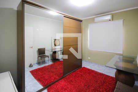 Casa à venda com 310m², 4 quartos e 2 vagas Casa à venda com 310m², 4 quartos e 2 vagasQuarto 3