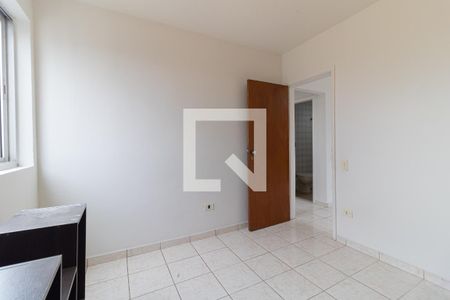 Quarto 1 de apartamento para alugar com 2 quartos, 46m² em Vila Vermelha, São Paulo