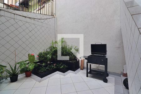 Casa à venda com 283m², 3 quartos e 2 vagasQuintal