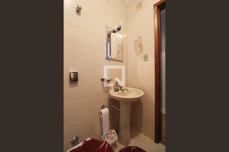 Casa à venda com 283m², 3 quartos e 2 vagasLavabo