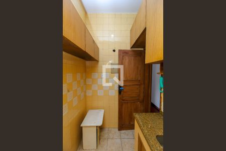 Apartamento à venda com 45m², 2 quartos e sem vaga Apartamento à venda com 45m², 2 quartos e sem vagaCozinha - Armários