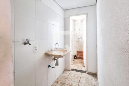 Banheiro de kitnet/studio para alugar com 1 quarto, 52m² em Ouro Preto, Belo Horizonte