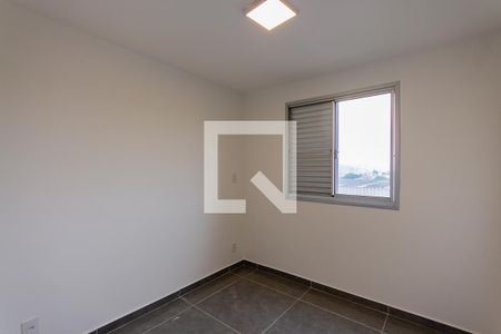 Quarto 2 de apartamento para alugar com 3 quartos, 63m² em Jardim Utinga, Santo André