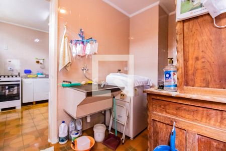 Casa à venda com 200m², 3 quartos e 2 vagas Casa à venda com 200m², 3 quartos e 2 vagasÁrea de serviço