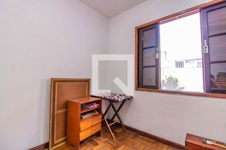 Casa à venda com 200m², 3 quartos e 2 vagas Casa à venda com 200m², 3 quartos e 2 vagasEdícula